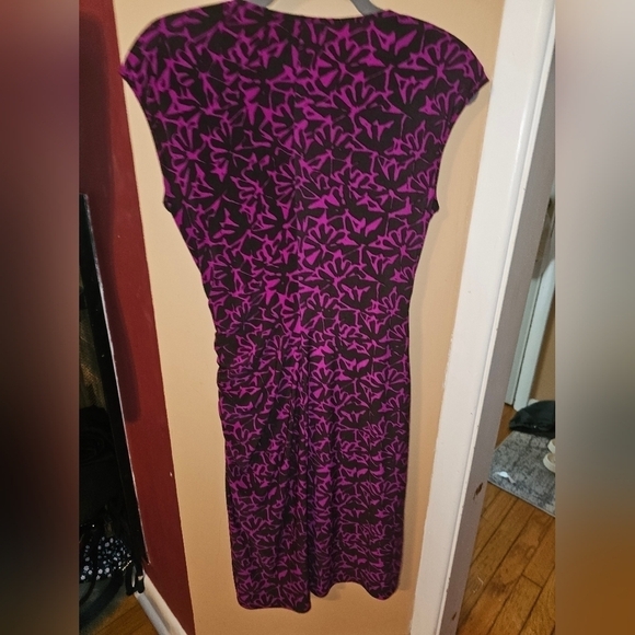 Chaps Woman’s Black/Purple Faux Criss Cross Wrap Front Dress Size M - Picture 3 of 3